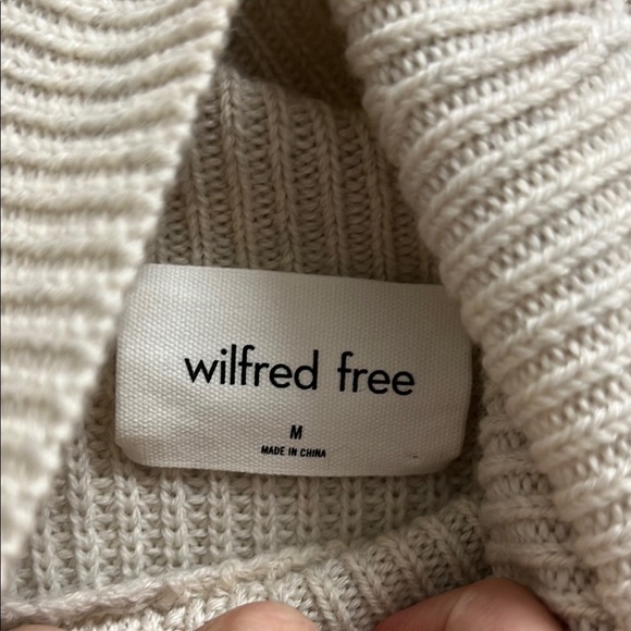 Aritzia Wilfred Free Laurel 100% Wool Turtleneck | Size M Birch - Picture 8 of 12